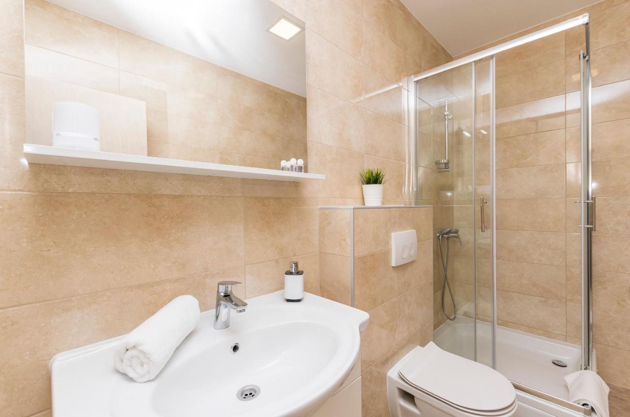 Apartments And Rooms Adriatic Suites Sibenik Exterior photo